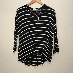 Madigan Long Sleeve Striped Vneck Blouse Black/White Small